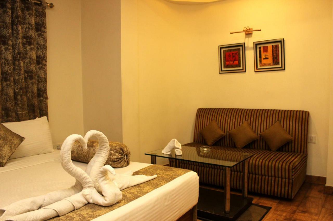 The Pearl Hotel Καλκούτα Εξωτερικό φωτογραφία